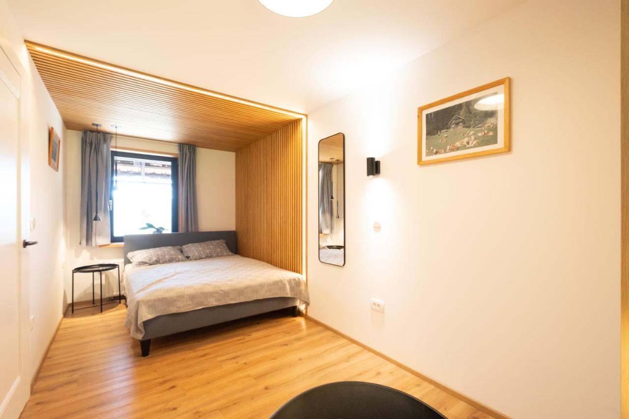 Apartments Pri Fencu Jesenice Exterior foto